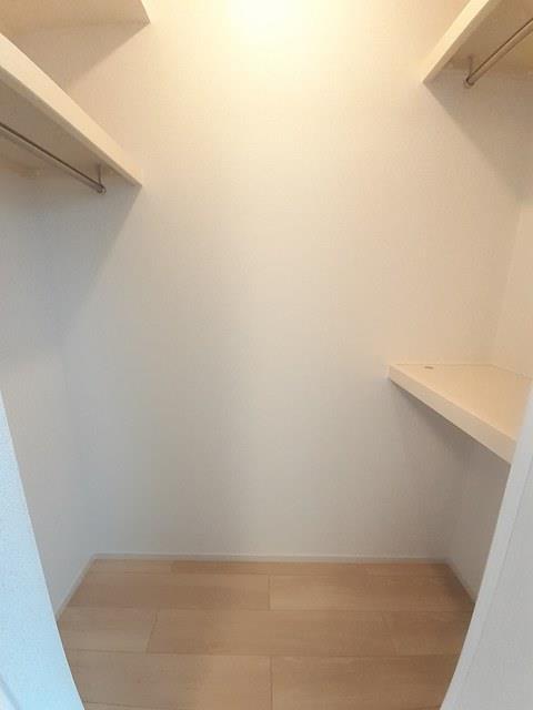 収納　ウォークインクローゼット