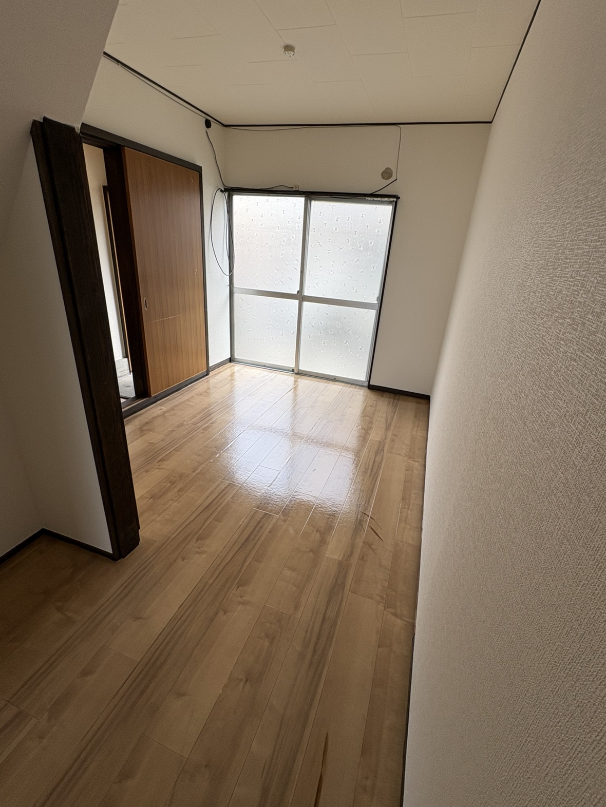 東大阪市東石切町2-3-40貸家の居間写真