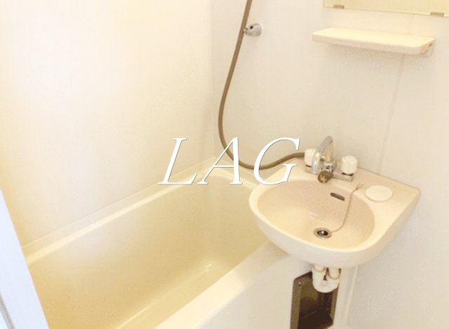 バス・シャワールーム　お風呂です。