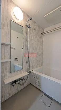 バス・シャワールーム　洗面