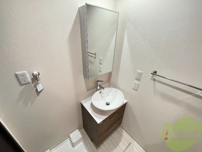 洗面設備　同仕様施工物件、実物とは異なります。