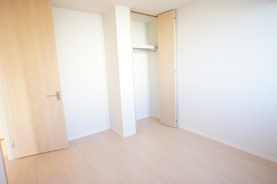 収納　収納付きでお部屋の中すっきりです