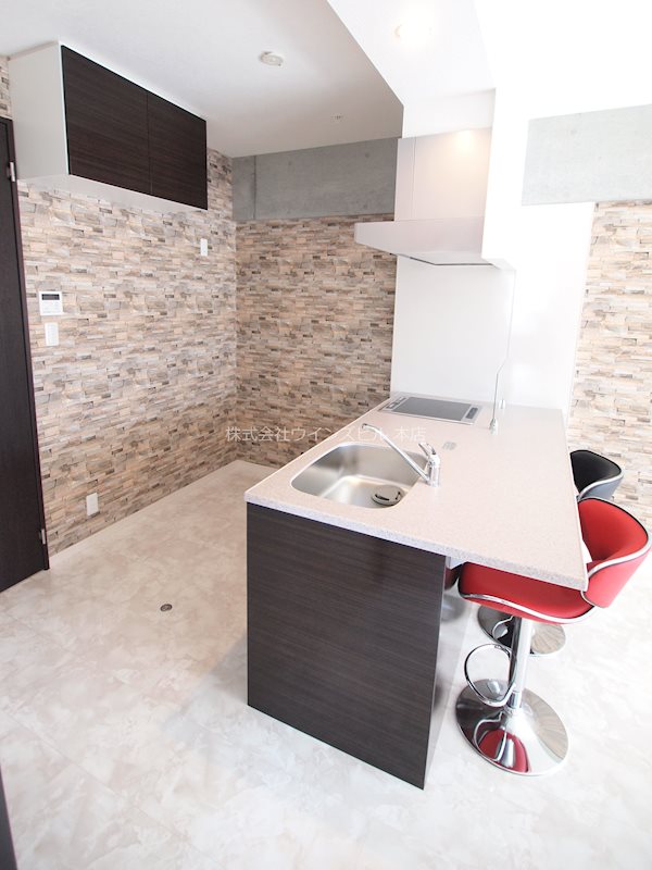 キッチン　キッチンスペースも充分です