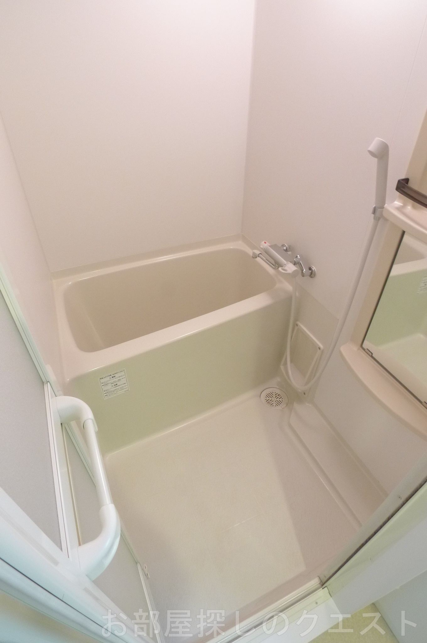 バス・シャワールーム　（写真は同タイプ）