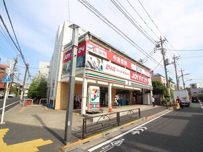 コンビニ　セブンイレブン世田谷新町３丁目店（コンビニ）まで409m