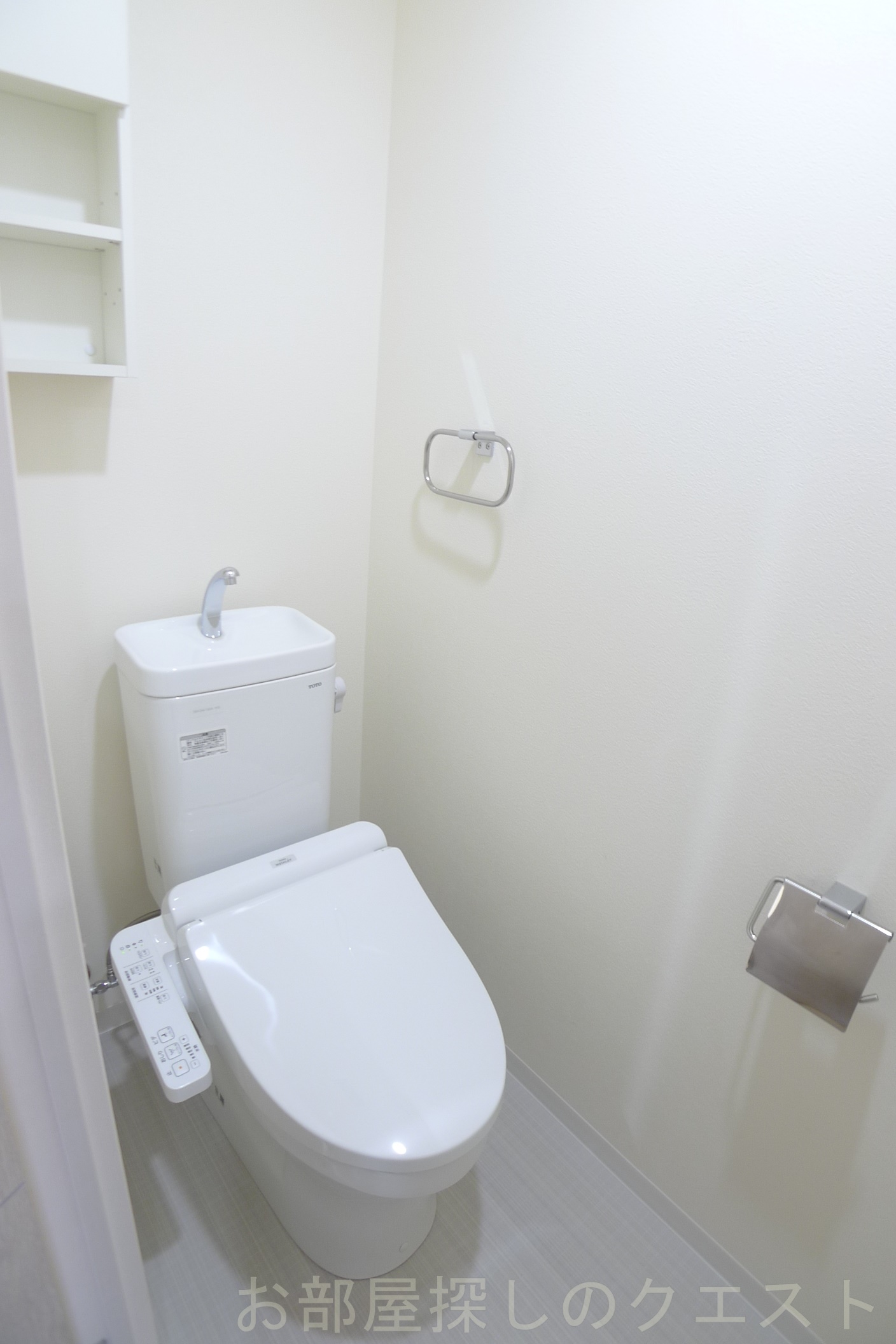 トイレ　（写真は同仕様）