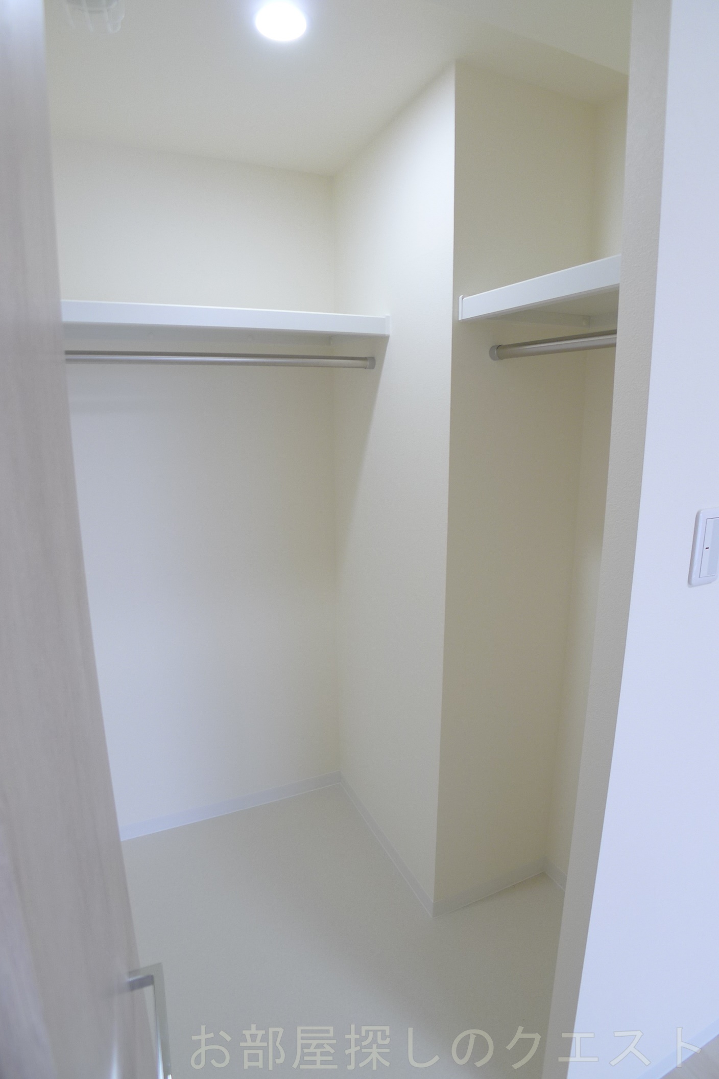 収納　（写真は同仕様）