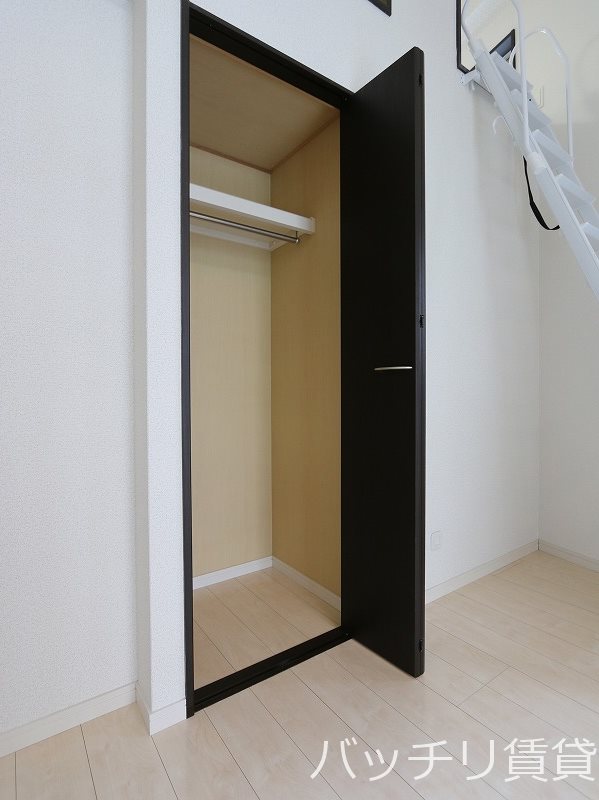 収納　同型タイプの為現状優先