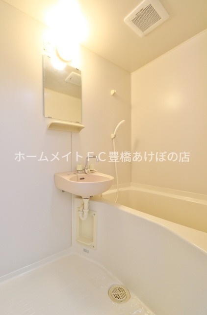 バス・シャワールーム　同型別部屋写真