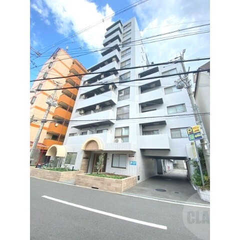 建物外観　駅徒歩３分、綺麗な外観