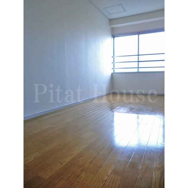 その他部屋・スペース　窓は商店街向き！