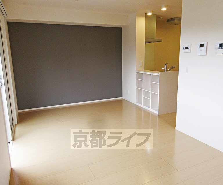 居室・リビング　広々リビングダイニング１３．５畳