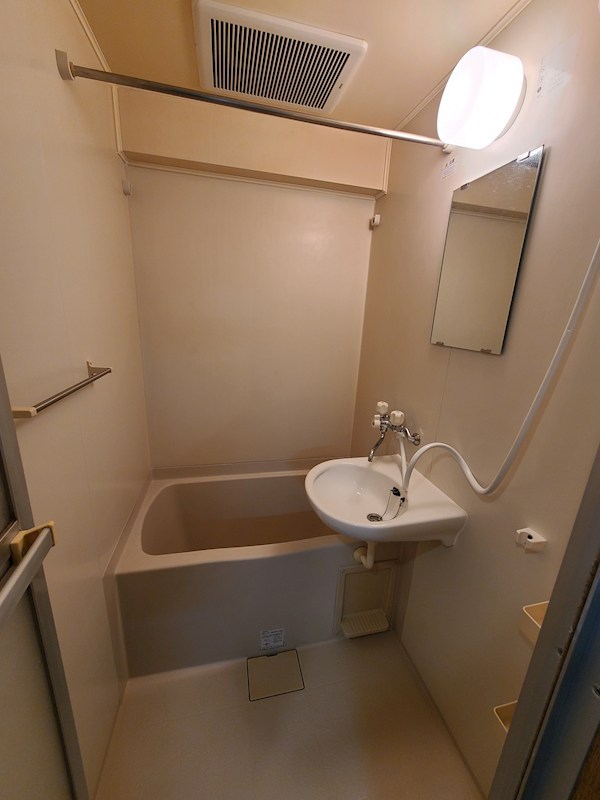 バス・シャワールーム　別室参考写真