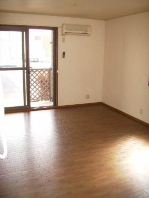 居室・リビング　図面と現状に相違がある場合には現状を優先