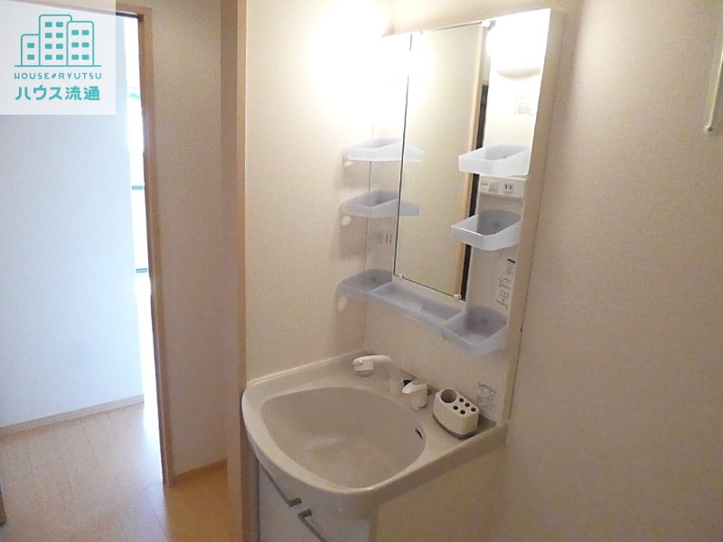 洗面設備　※反転タイプのお写真です