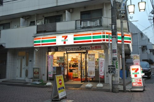 コンビニ　セブンイレブン 杉並高円寺北2丁目店（コンビニ）まで261m