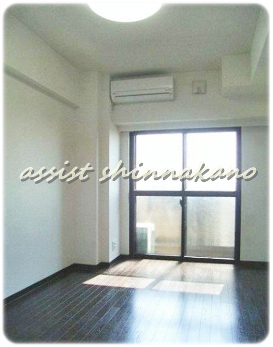 居室・リビング　別号室の参考写真です