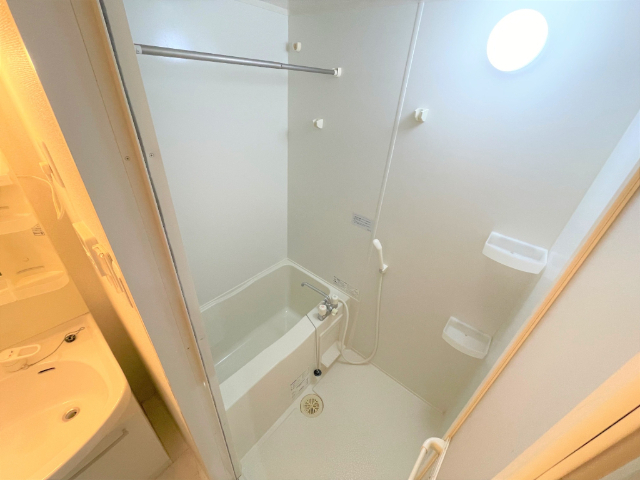 洗面設備　退去前のため参考写真