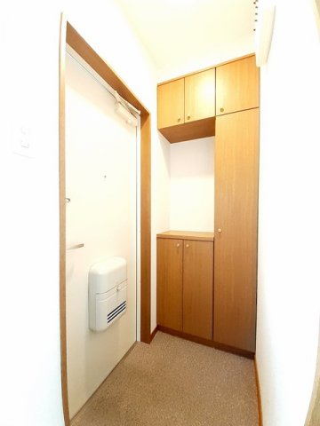 玄関　落ち着いた玄関です