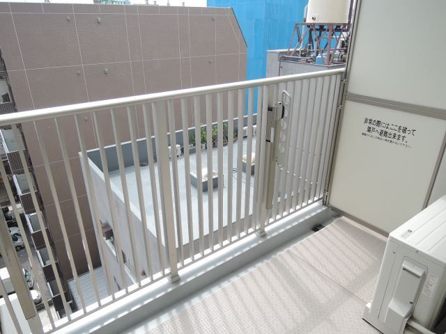 バルコニー　ベランダ。