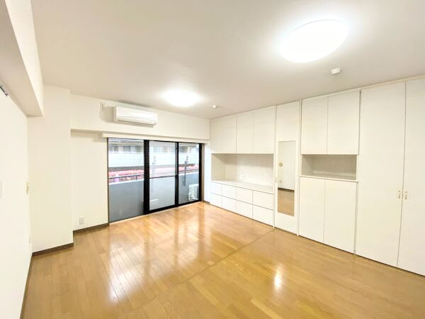 居室・リビング　※別部屋参考写真