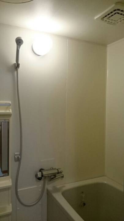 バス・シャワールーム　浴室