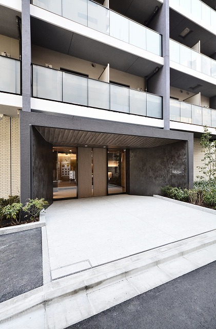 エントランス　エントランス