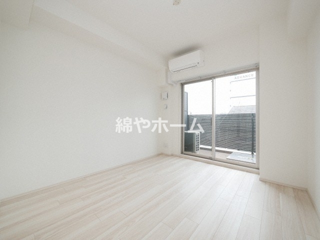 居室・リビング　スタンダードな洋室です