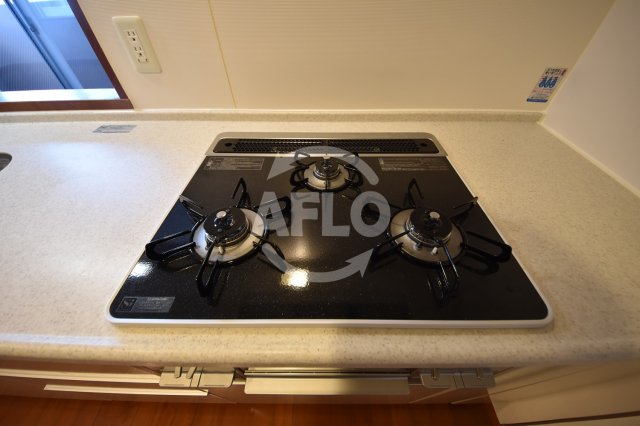 キッチン　クロスレジデンス大阪新町（旧ベルファース大阪新町）3口ガスコ