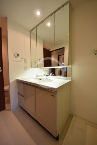 洗面設備　クロスレジデンス大阪新町（旧ベルファース大阪新町）独立洗面台