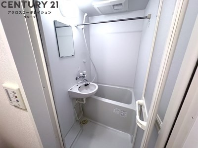 バス・シャワールーム　浴室乾燥がついて便利☆