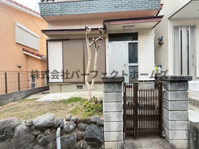 エントランス　清潔なエントランスです