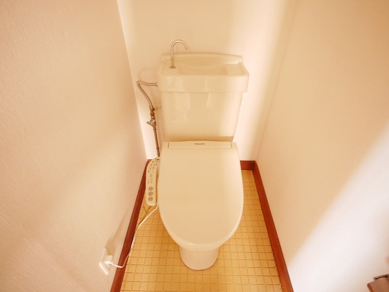 トイレ　ウォシュレット
