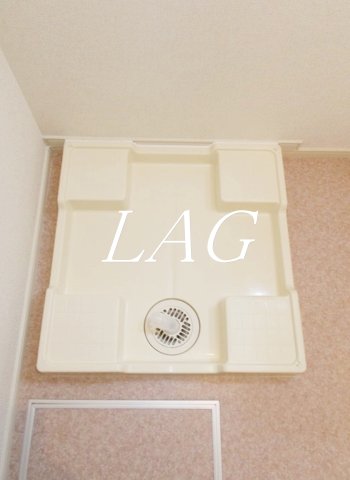 その他設備　室内洗濯機置場です。