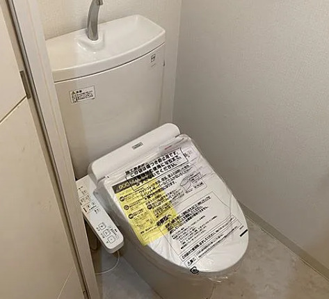 トイレ　※別部屋の参考写真です。