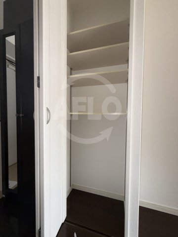 収納　モンサンミッシェル北浜　クローゼット