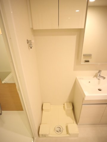 その他設備　※参考写真　洗濯機置き場