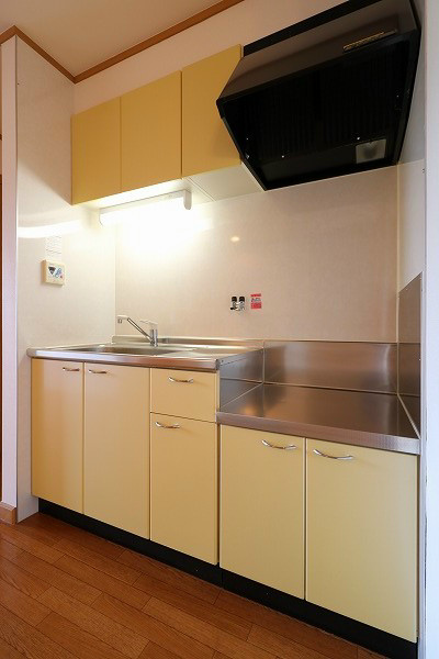 キッチン　2口ガスコンロ設置可のシステムキッチンです。