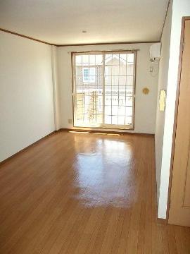 居室・リビング　室内