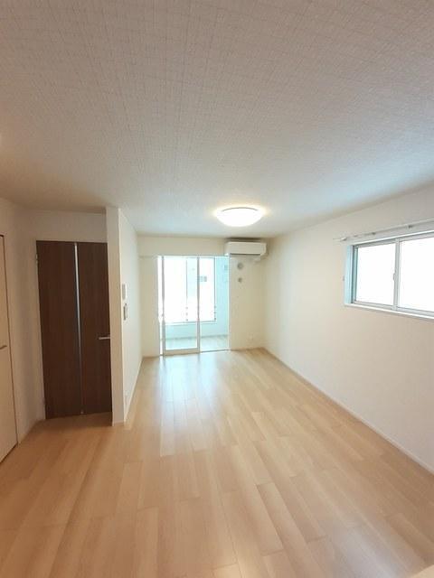 居室・リビング　リビング