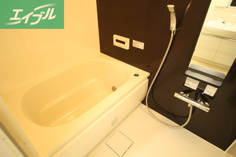 バス・シャワールーム　同タイプのお部屋の画像です