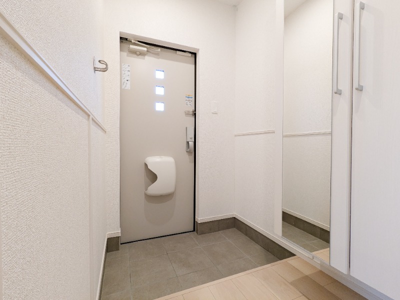 玄関　図面と現状に相違がある場合には現状を優先