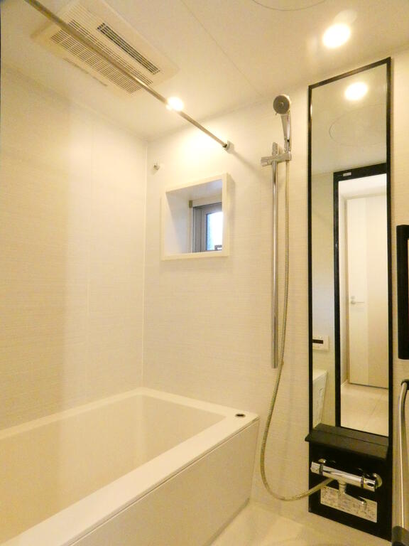 バス・シャワールーム　バス※別部屋参考写真