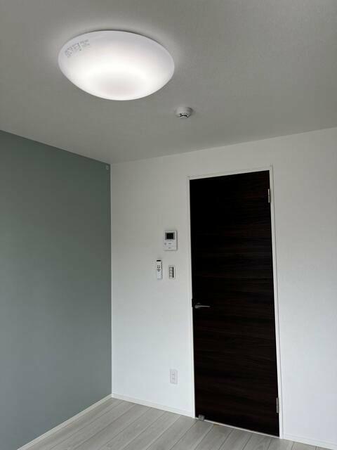 居室・リビング　同棟別室?