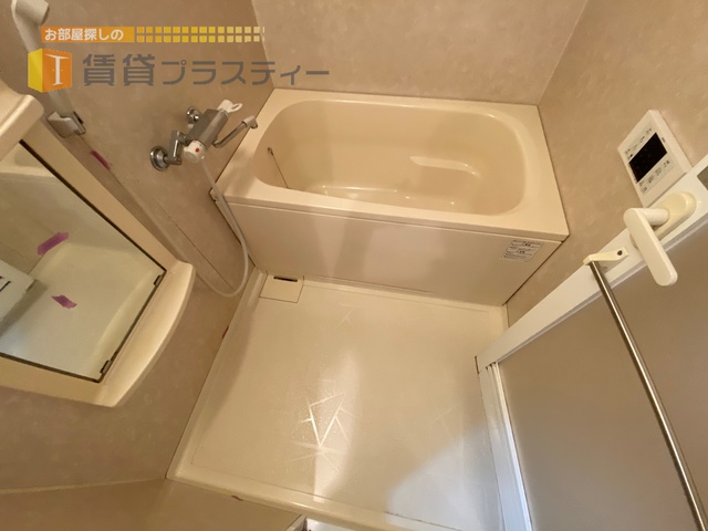 バス・シャワールーム　もちろん追い炊き機能付き