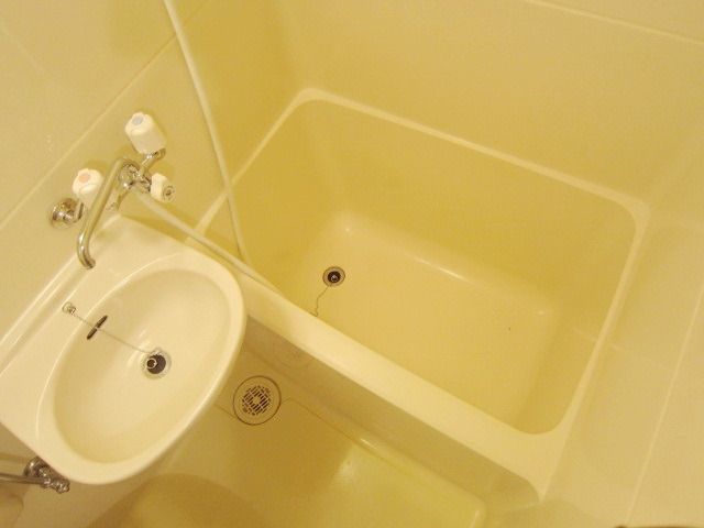 バス・シャワールーム　★お問い合わせはタウンハウジングまで★