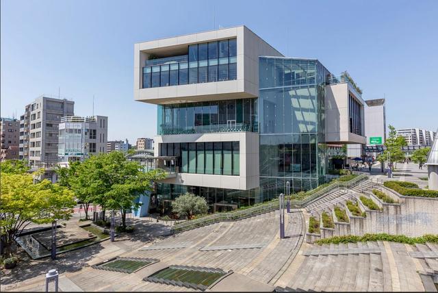 ショッピングセンター　Yotsubako（ショッピングセンター）まで210m