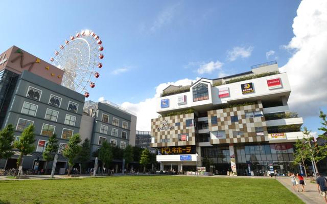 ショッピングセンター　プレミアヨコハマ（ショッピングセンター）まで368m