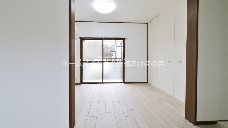 居室・リビング　同型別部屋写真