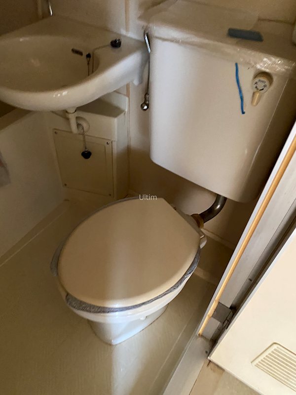 トイレ　別部屋のお写真です。ご参考までに！